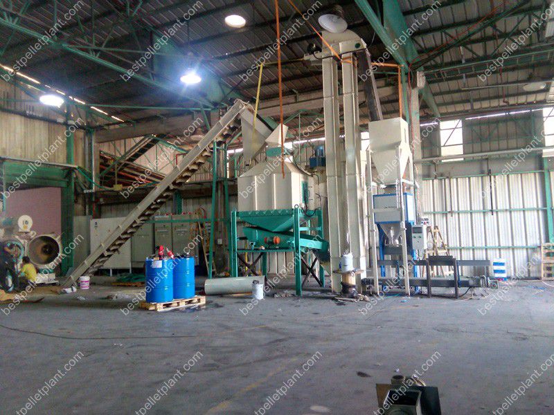 pellets cooling and bagging unit