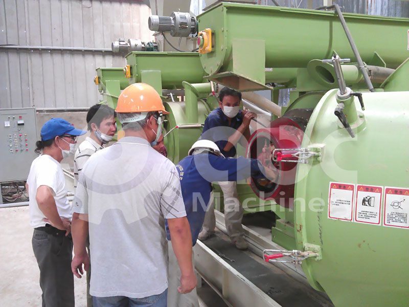 wood pellet processing machine under dubugging